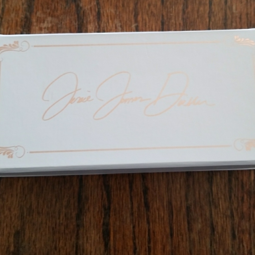 Jessie James Decker lip kit